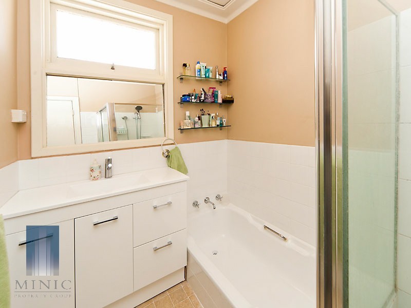 38 Wavel Avenue, Riverton WA 6148