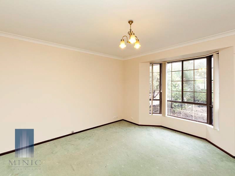 3 Verdon Place, Riverton WA 6148