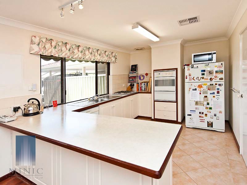 102 Ringarooma Way, Willetton WA 6155