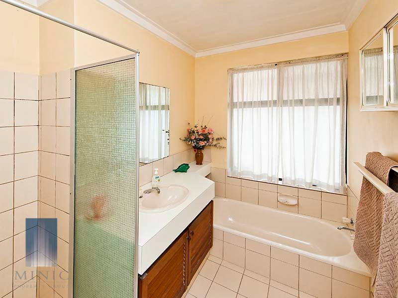 4 Adroit Street, Riverton WA 6148