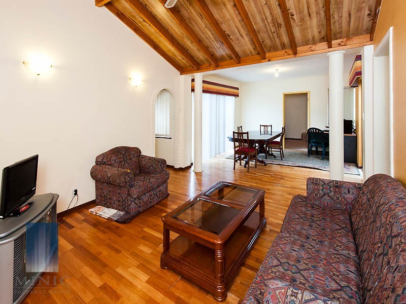 4 Saffron Court, Riverton WA 6148