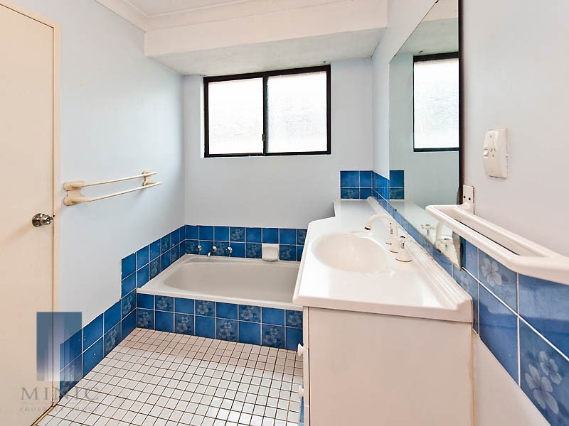 4 Saffron Court, Riverton WA 6148