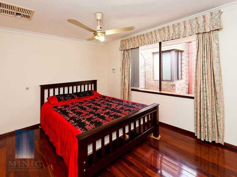 4 Saffron Court, Riverton WA 6148