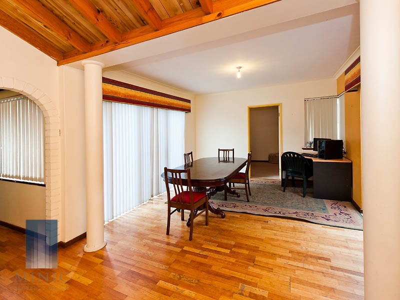 4 Saffron Court, Riverton WA 6148