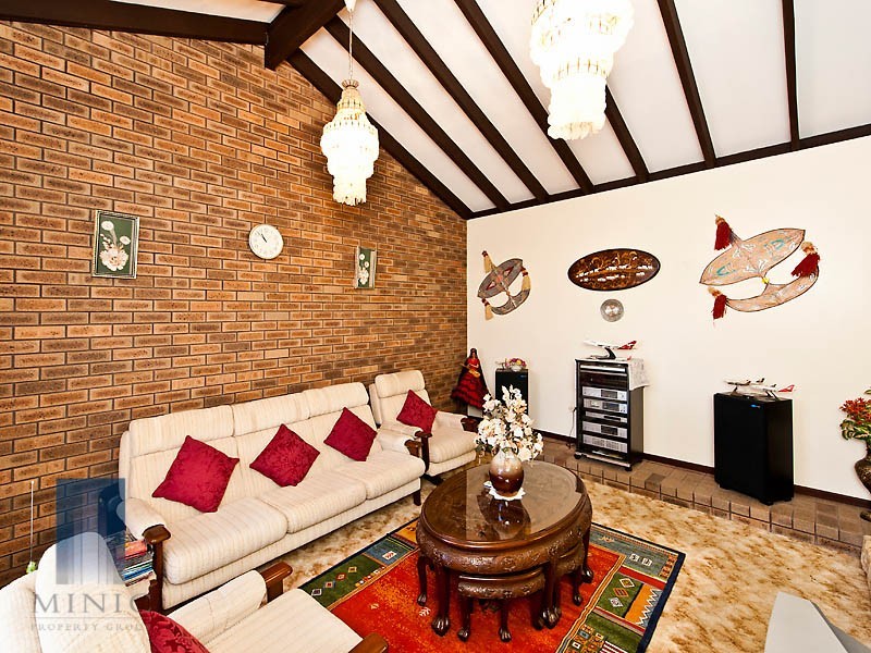 7 Dauphin Place, Willetton WA 6155