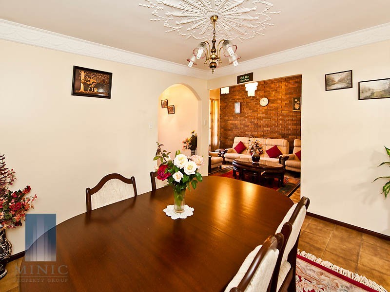 7 Dauphin Place, Willetton WA 6155