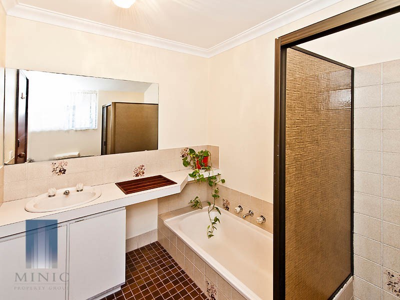 7 Dauphin Place, Willetton WA 6155