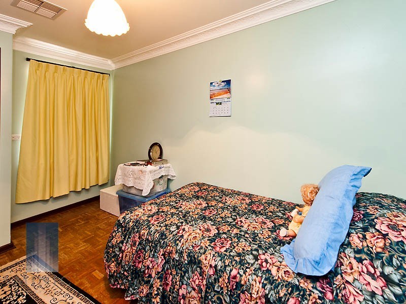 7 Dauphin Place, Willetton WA 6155