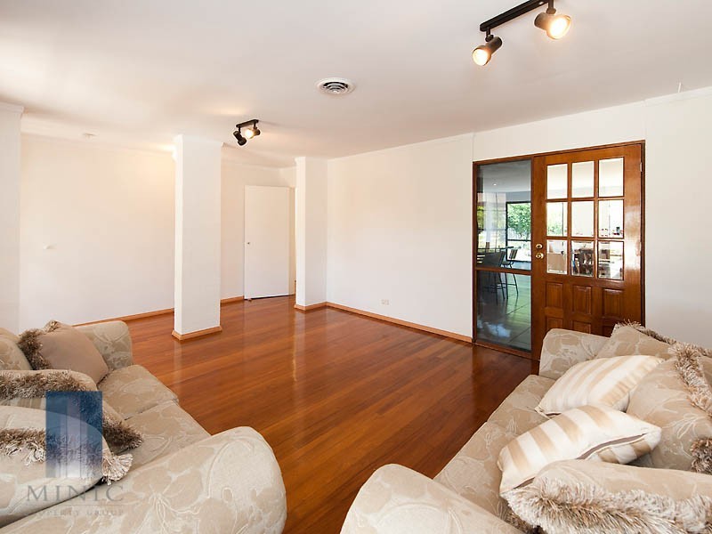 26 Mirrelia Way, Riverton WA 6148