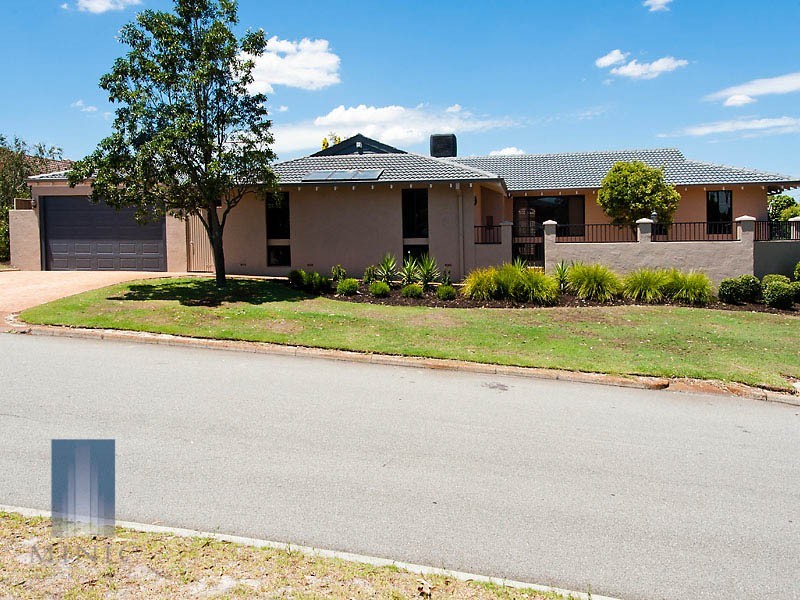 19 More Crescent, Bull Creek WA 6149