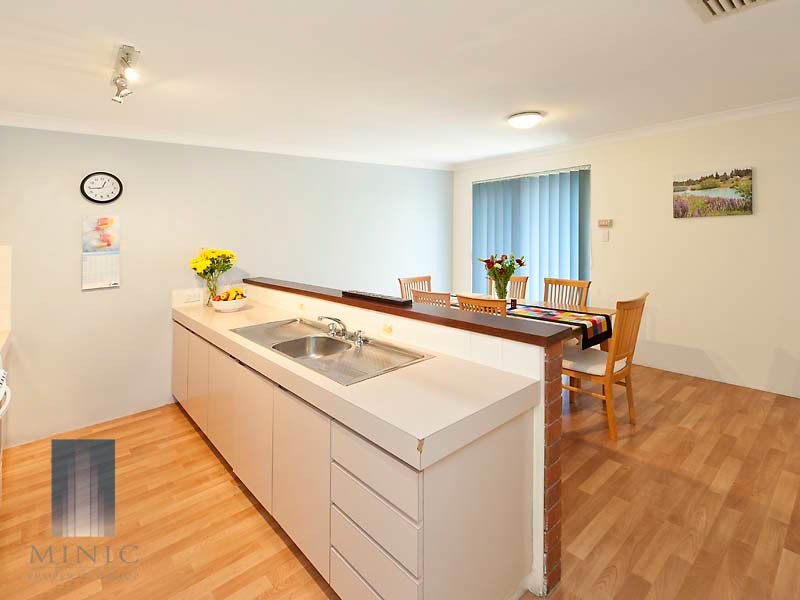 9/9 Dewey Street, Shelley WA 6148