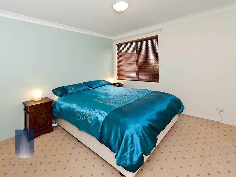 9/9 Dewey Street, Shelley WA 6148