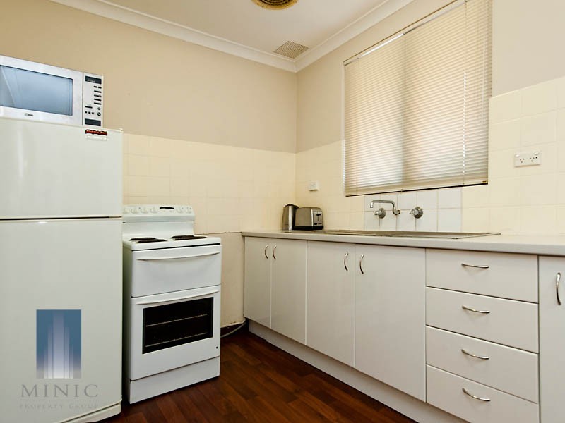 Unit 1/33 Centre Street, Queens Park WA 6107