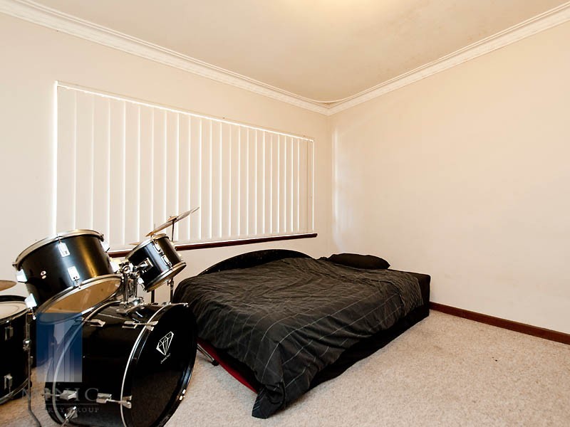 Unit 1/33 Centre Street, Queens Park WA 6107