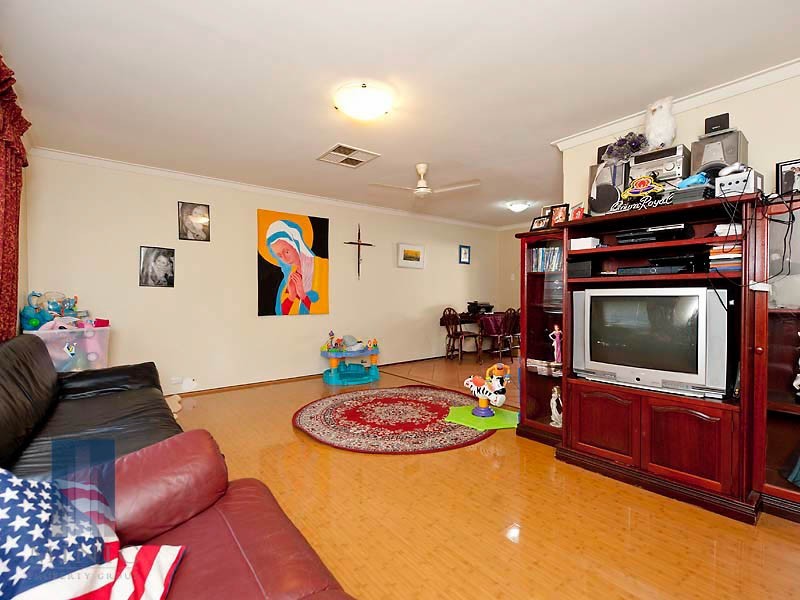 20 Langham Garden, Wilson WA 6107