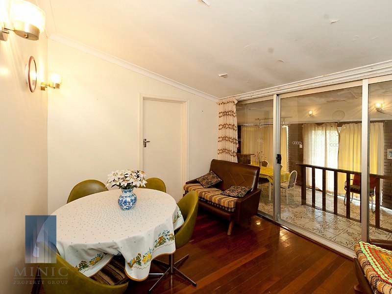 21 Pitt Street, St James WA 6102