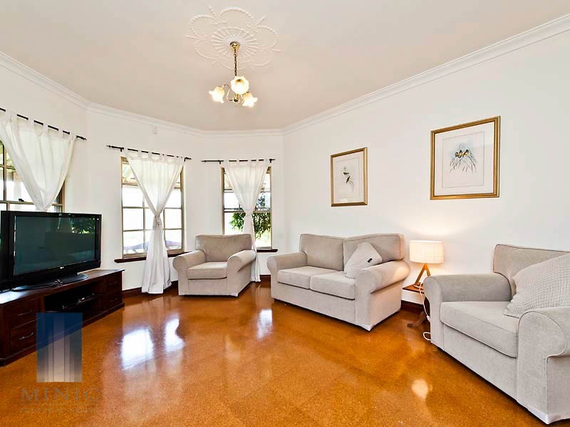 71 Bywater Way, Wilson WA 6107