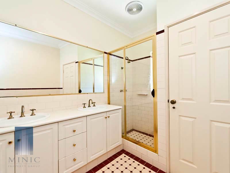 71 Bywater Way, Wilson WA 6107