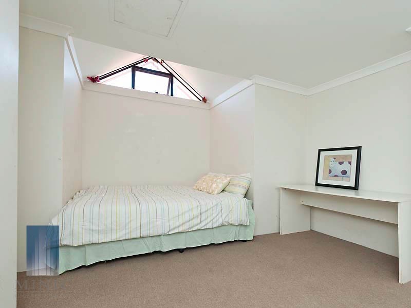 9/20 Gochean Avenue, Bentley WA 6102