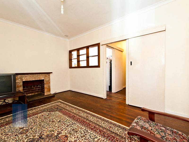 28 McManus Street, Wilson WA 6107