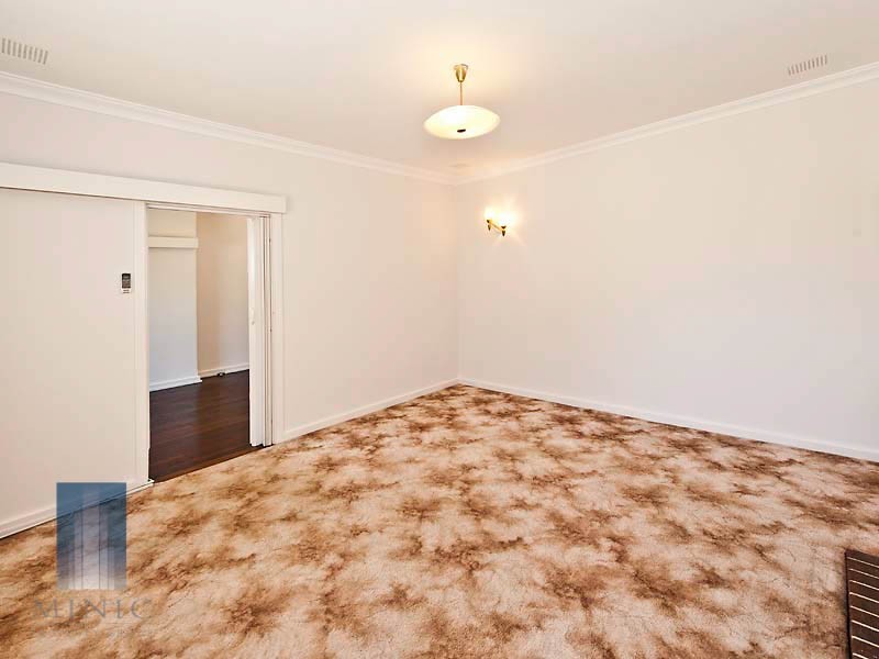 210 High Road, Riverton WA 6148