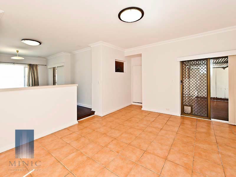 210 High Road, Riverton WA 6148
