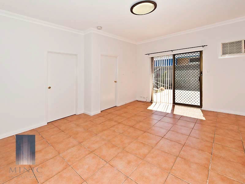 210 High Road, Riverton WA 6148