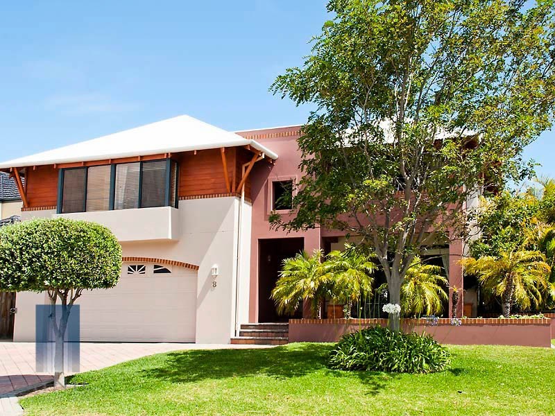 8 McNess Glade, Salter Point WA 6152