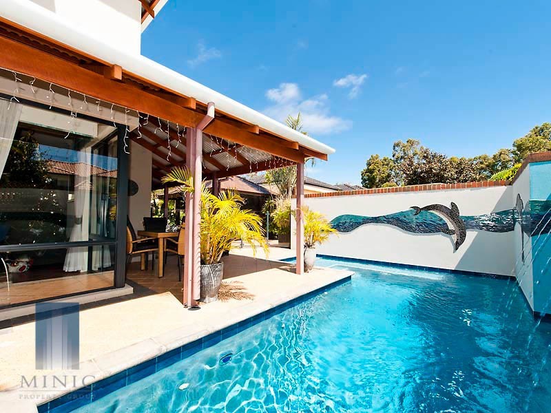 8 McNess Glade, Salter Point WA 6152