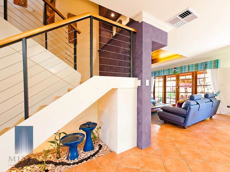 8 McNess Glade, Salter Point WA 6152