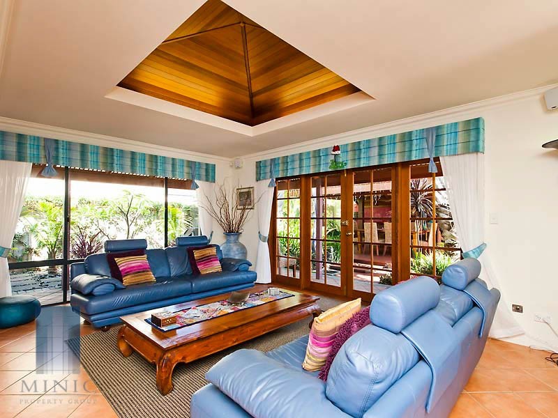 8 McNess Glade, Salter Point WA 6152