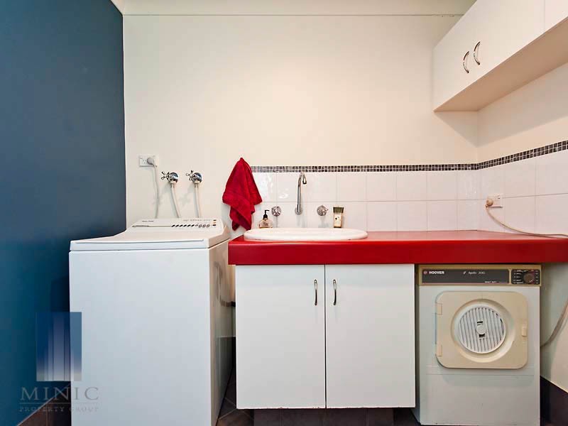 8 McNess Glade, Salter Point WA 6152