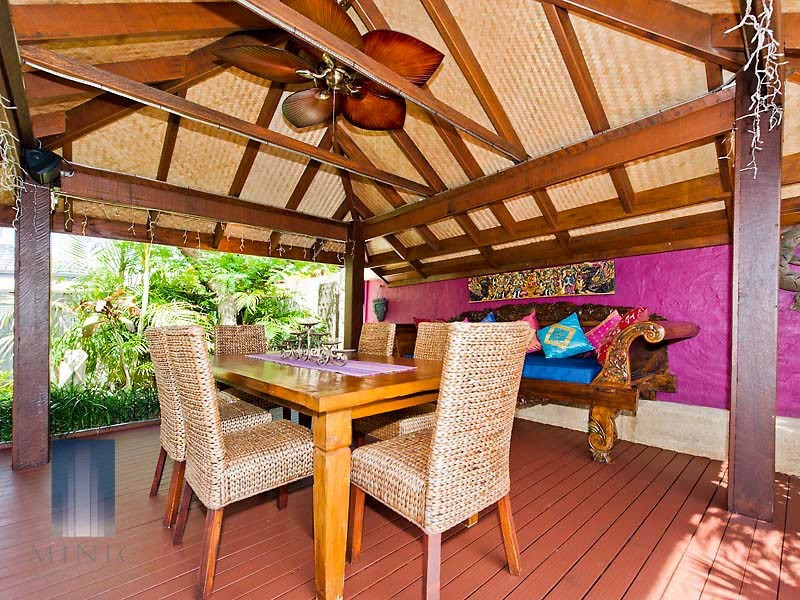 8 McNess Glade, Salter Point WA 6152