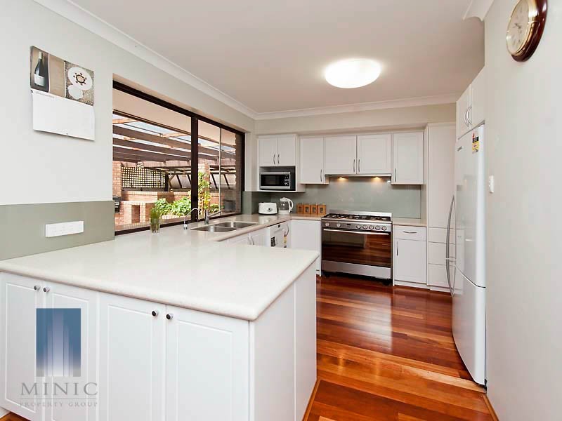17 Naree Road, Wilson WA 6107