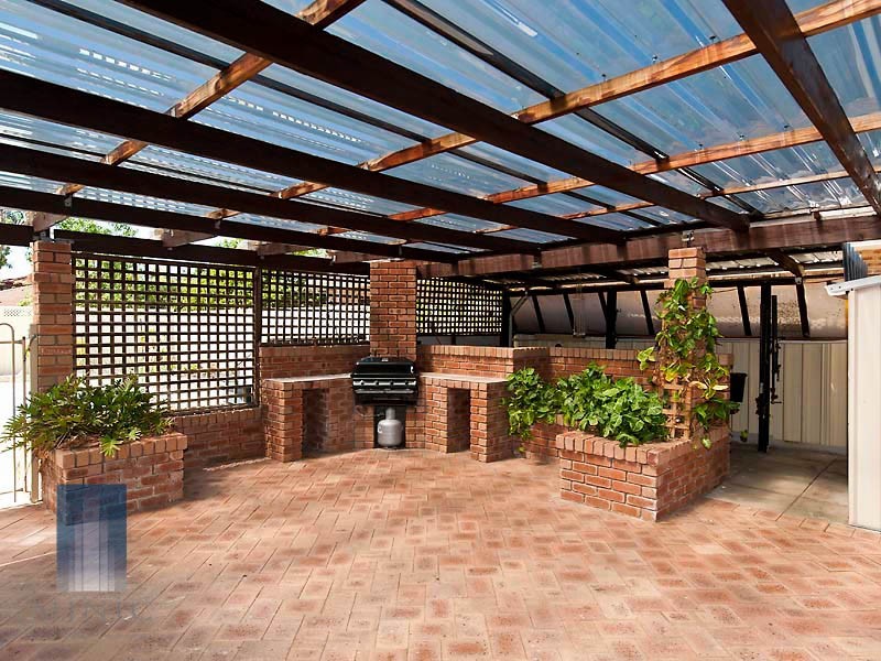 17 Naree Road, Wilson WA 6107