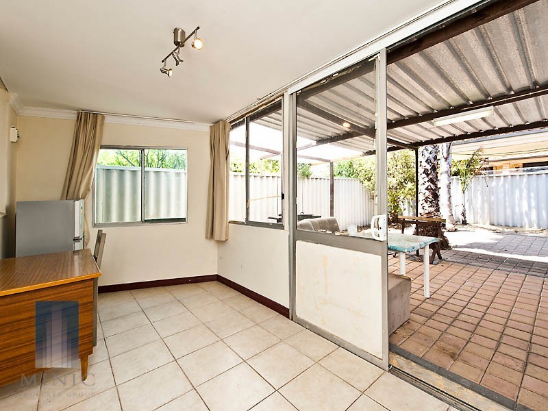 50B Tudor Avenue South, Riverton WA 6148