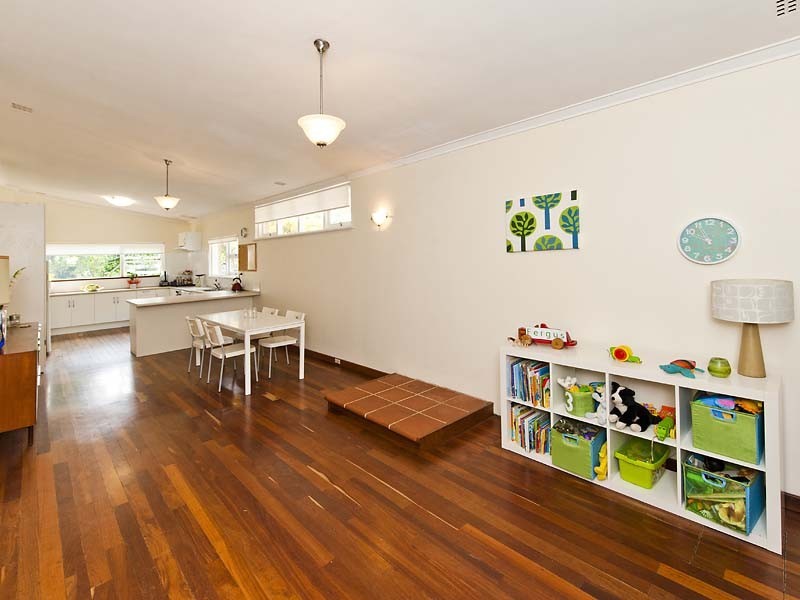 125 Modillion Avenue South, Riverton WA 6148