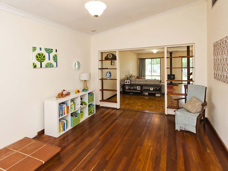 125 Modillion Avenue South, Riverton WA 6148