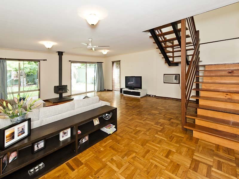 125 Modillion Avenue South, Riverton WA 6148