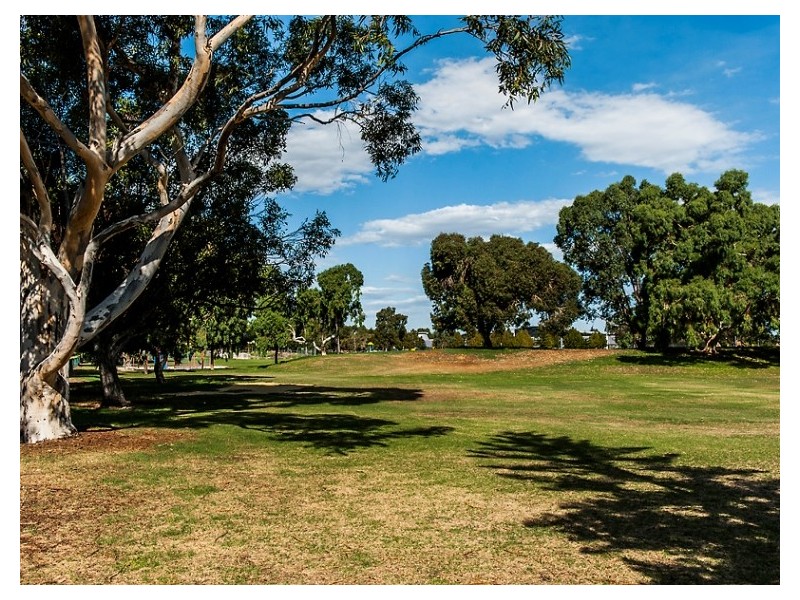 10 Laurel Close, Riverton WA 6148