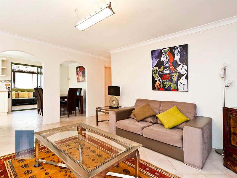 4/182 Fern Road, Wilson WA 6107