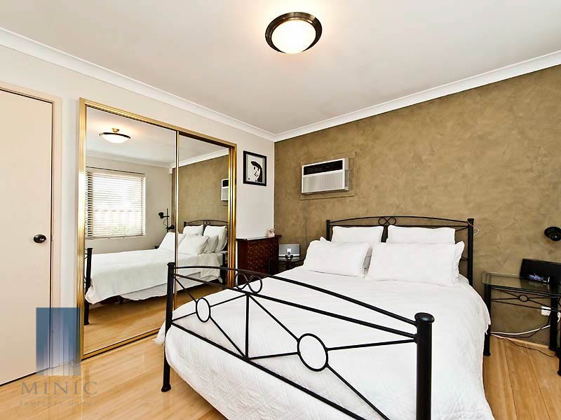 4/182 Fern Road, Wilson WA 6107