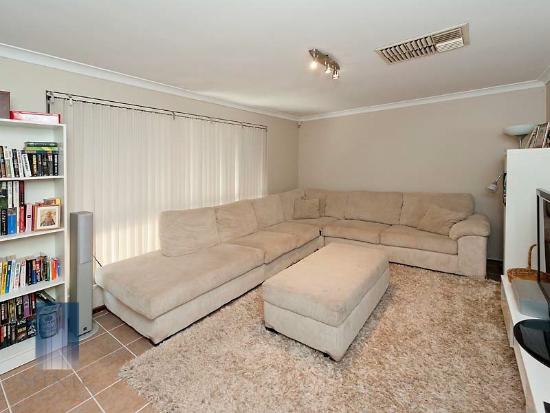 2 Cobalt Place, Riverton WA 6148