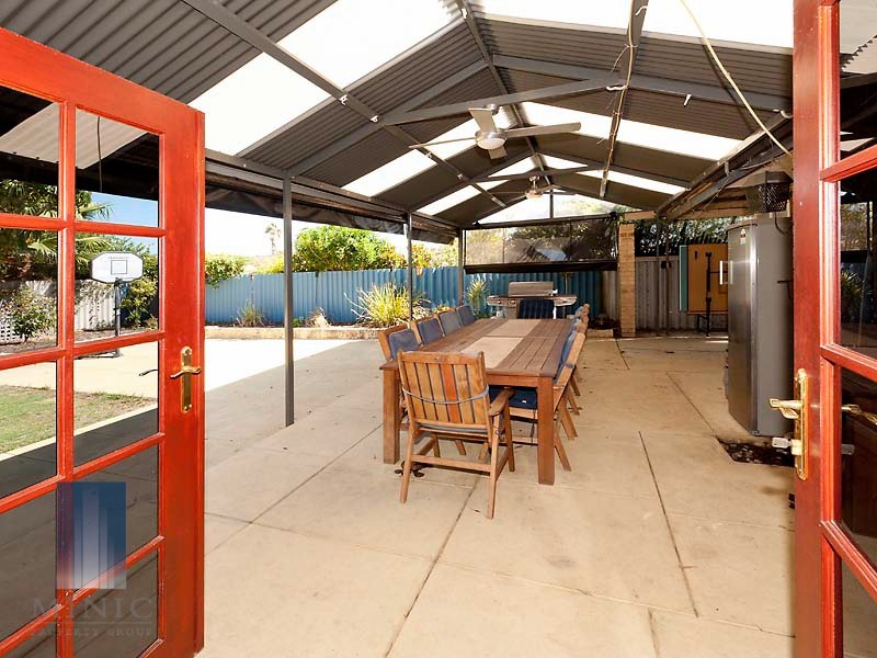 2 Cobalt Place, Riverton WA 6148