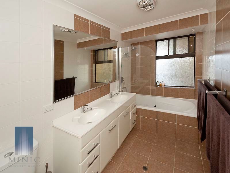 2 Cobalt Place, Riverton WA 6148