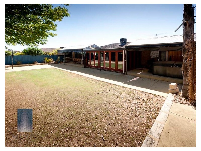 2 Cobalt Place, Riverton WA 6148