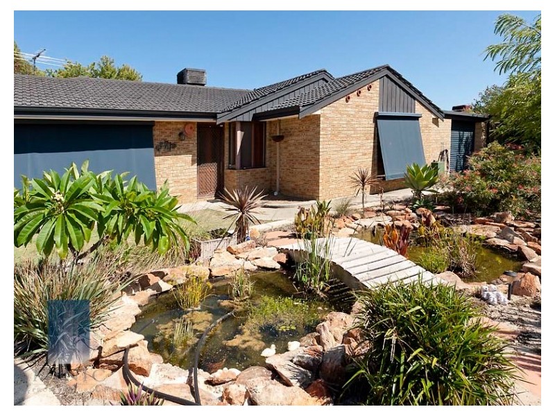 2 Cobalt Place, Riverton WA 6148