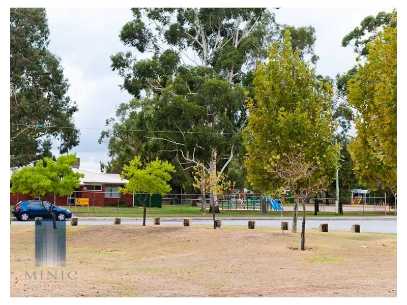 7D Upton Place, Langford WA 6147