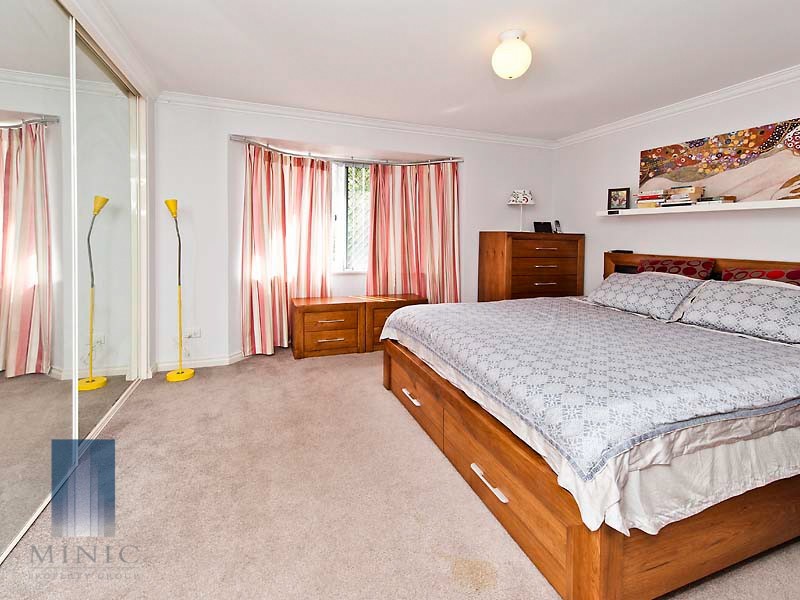 5 Centaur Street, Riverton WA 6148