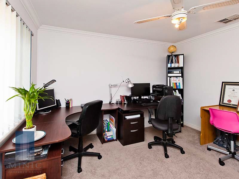 5 Centaur Street, Riverton WA 6148